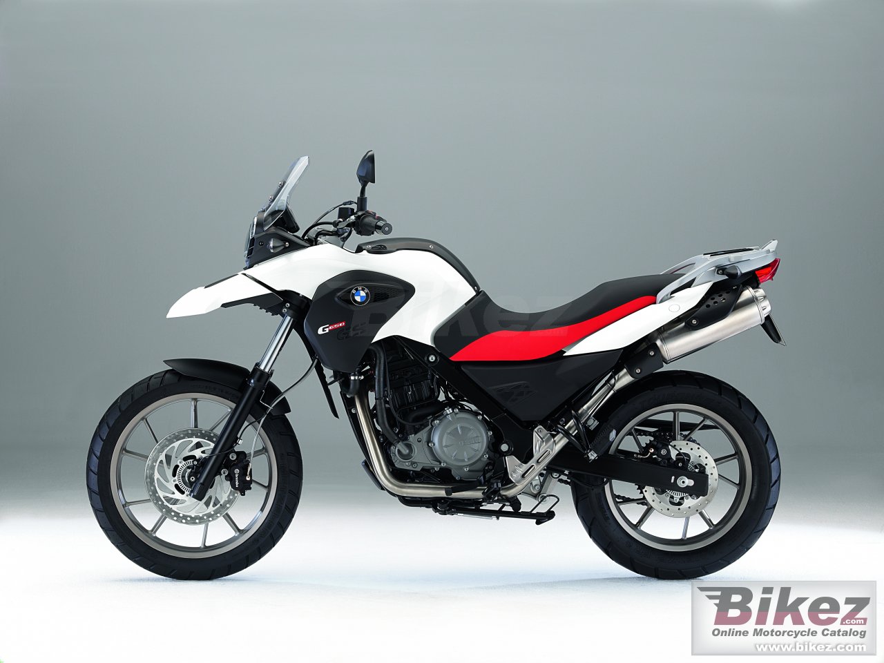 Big BMW g 650 gs picture and wallpaper from Bikez.com